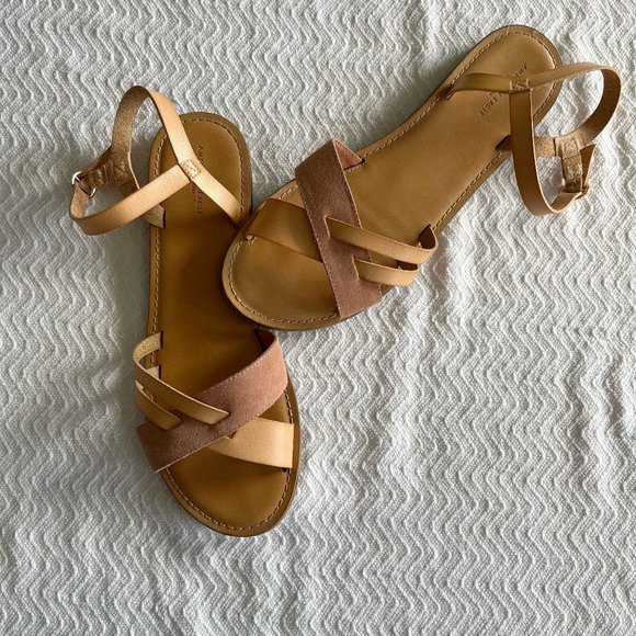 American Eagle Sandals - Picture 1 of 6